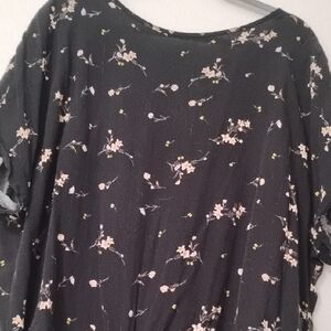 Buffalo David Bitton Black Floral Knot-Front Blouse